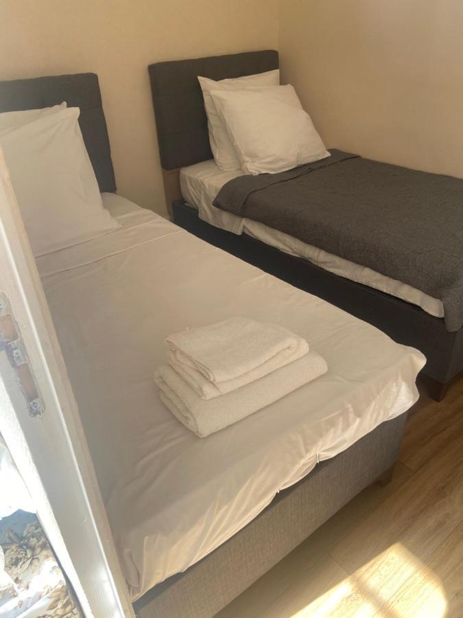 Rent Appart - La Garenne Colombes Экстерьер фото